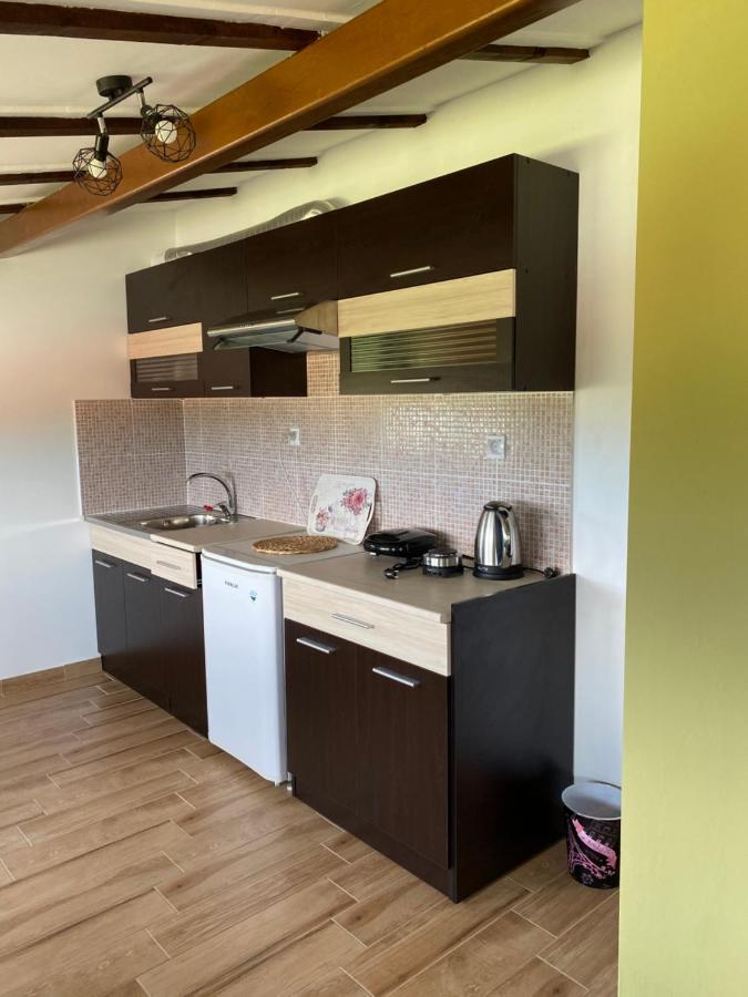 Guesthouse Kerkinitis Lithotopos Екстер'єр фото